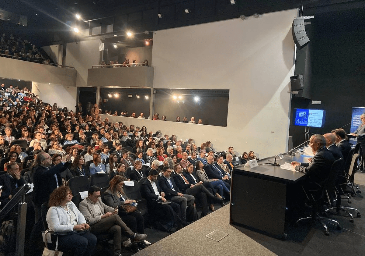 Auditorio lleno durante la III edición del congreso